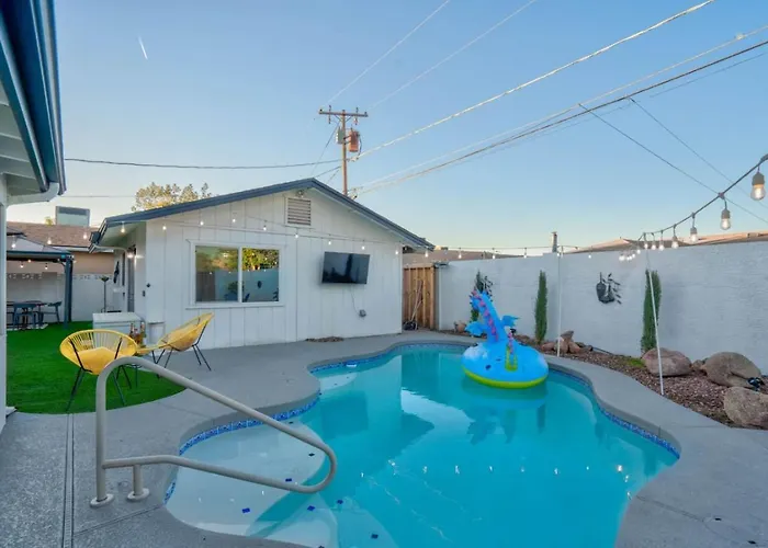 Holiday home Boho Oasis Pool Hot Tub *